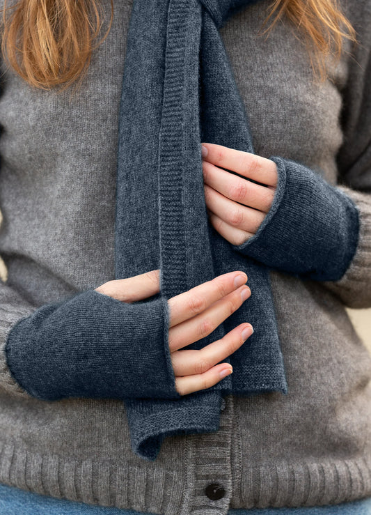 Noble Wilde Hand Warmer Mittens