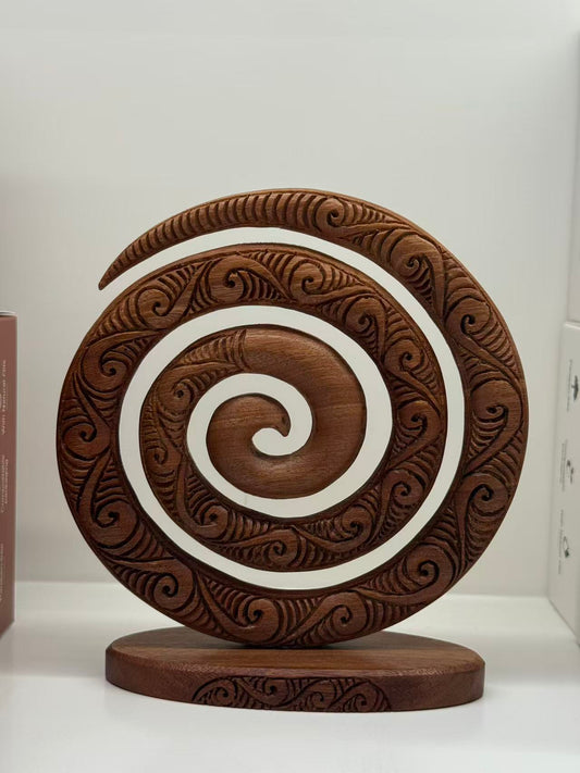 Dale Aquar Us Wood Koru On Base 130mm