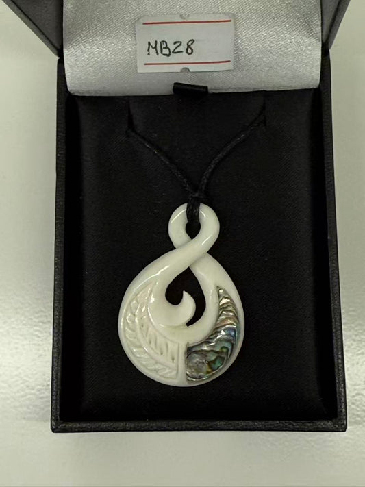 Dale Aquar Us Bone Pendant Twist W/Paua 40mm