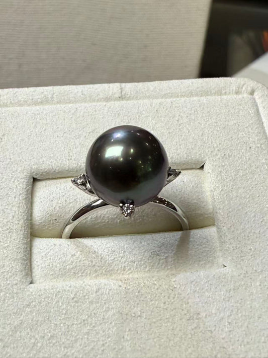 The South Sea Black Pearl Ring