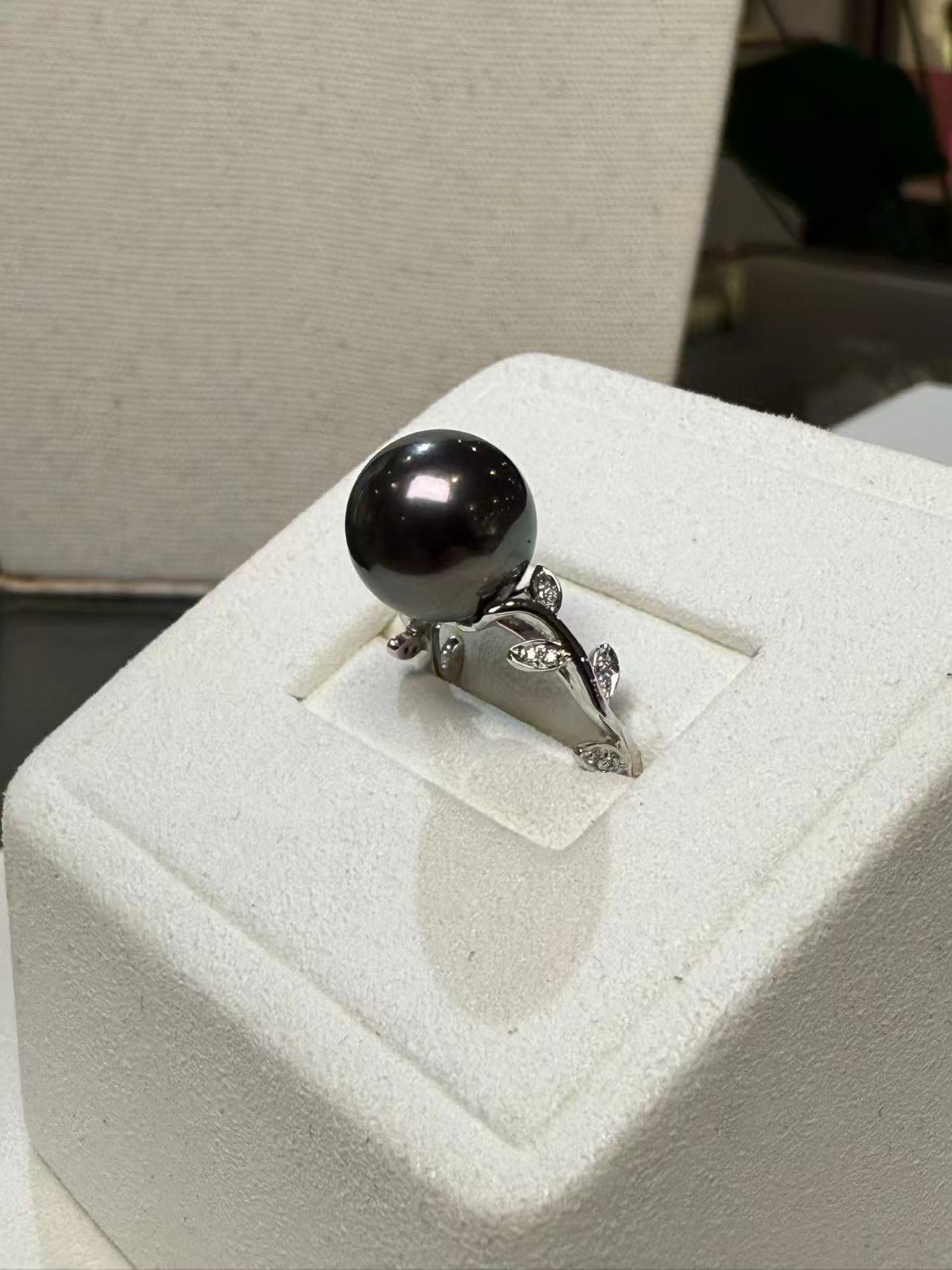 The South Sea Black Pearl Ring
