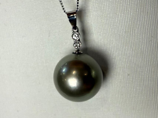 The South Sea Black Pearl Pendant